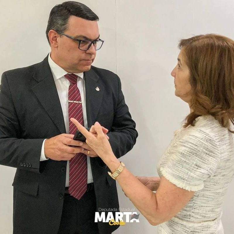 O vice-prefeito de Vargem Grande Paulista, Capitão Evandro, surpreendeu ao anunciar sua mudança de planos políticos.